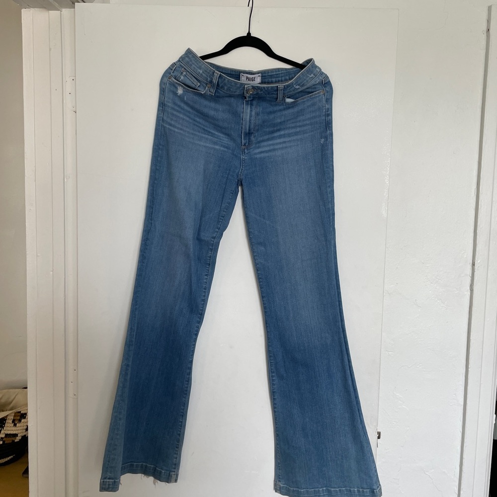 the cutest flare jeans